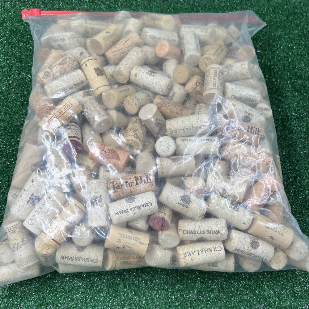 Lot Of 320 Miscellaneous Wine Corks Champagne Corks Cranelake Tabor Hill